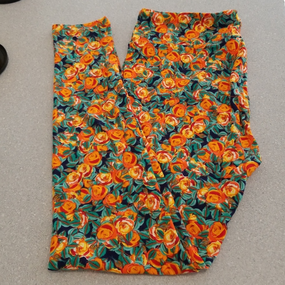 (NWOT) LuLaRoe TC Rose Print Leggins